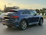 Infiniti QX70-3