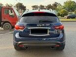 Infiniti QX70-4