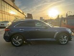 Infiniti QX70-7