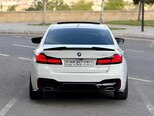 BMW 530e-15