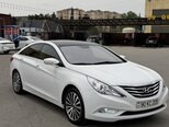 Hyundai Sonata-4