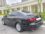 Volkswagen Jetta-9