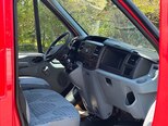 Ford Transit-12