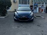 Hyundai Elantra-2