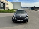 Mercedes E 220-1