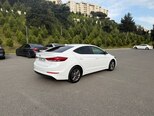Hyundai Elantra-3