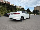 Hyundai Elantra-8