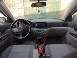 Hyundai Accent-9