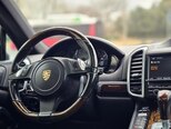 Porsche Cayenne S-8