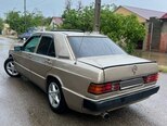 Mercedes 190-2