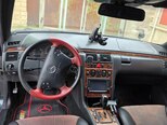 Mercedes E 240-8