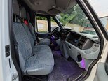 Ford Transit-6