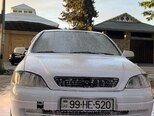 Opel Astra-12