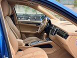 Porsche Macan S-12