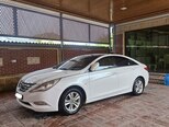 Hyundai Sonata-4