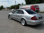 Mercedes E 220-2