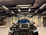 Audi Q7-1