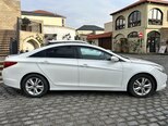 Hyundai Sonata-5