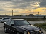 Mercedes E 240-3