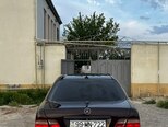 Mercedes E 240-6