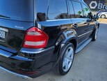 Mercedes GL 550 4MATIC-10