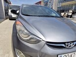 Hyundai Elantra-9