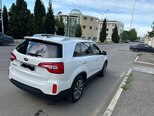 Kia Sorento-4