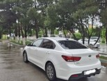 Kia Rio-10