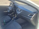 Hyundai Accent-17