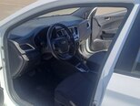 Hyundai Accent-12