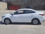 Hyundai Accent-9