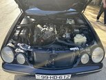 Mercedes E 220-2