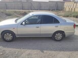 Nissan Sunny-4