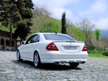 Mercedes E 240-4