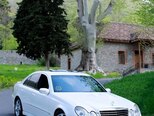 Mercedes E 240-5