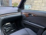 Mercedes E 240-11