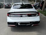 Hyundai Sonata-12
