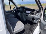 Ford Transit-3