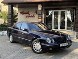 Mercedes E 220-1