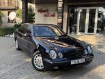 Mercedes E 220-2