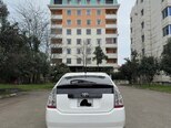 Toyota Prius-5