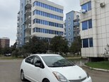 Toyota Prius-8