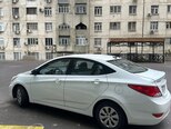 Hyundai Accent-4