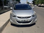 Hyundai Elantra-1
