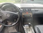 Mercedes E 270-3