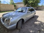 Mercedes E 200-13
