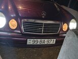 Mercedes E 240-5