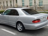 Mercedes E 270-4