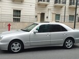Mercedes E 270-9