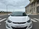 Hyundai Elantra-1